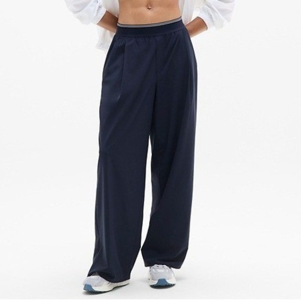 Athleta Stratosphere High Rise Wide Leg Pants Women S Blue Minimalist Athleisure